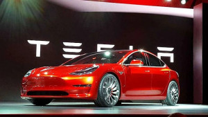 Tesla (TSLA34): Musk anuncia corte de 10% dos funcionários