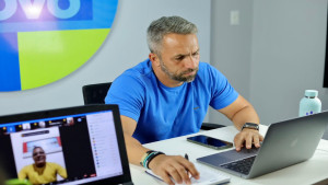 Em novo encontro virtual, Flávio Matos defende criação de hospital municipal e atualiza números da fila da regulação