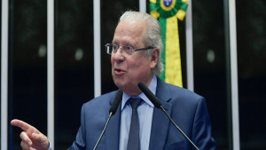 “A primeira grande fake news no Brasil foi o mensalão”, diz José Dirceu durante entrevista
