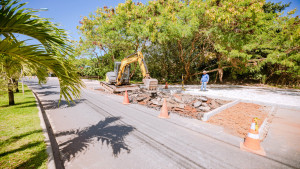 Seguem em andamento as obras de requalificação na localidade de Guarajuba