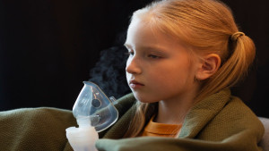 Durante o inverno, a incidência de doenças respiratórias em crianças cresce significativamente