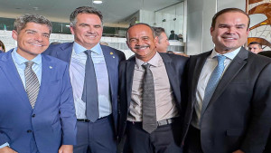 Elinaldo comemora federação entre União Brasil e PP: “Mostra a força da oposição na Bahia e no Brasil”