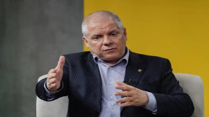 Presidente do INSS é afastado após operação da PF que apura fraude de R$ 6,3 bilhões