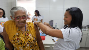 Dia D amplia mobilização de vacinação contra a gripe na sede e orla