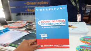Direitos do consumidor em tempos de chuva: O que fazer diante da falta de energia e água?
