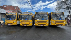 SEM ÔNIBUS: Rodoviários definem greve em Salvador na quinta-feira