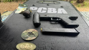 Suspeito de fazer mulher refém é preso durante megaoperação em Arembepe