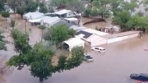 Enchentes no Texas deixam mais de 80 mortos e dezenas de desaparecidos