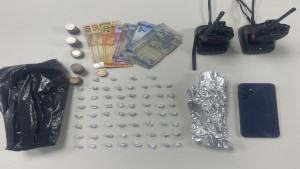 Homem é preso por tráfico de drogas no bairro Verde Horizonte em Camaçari