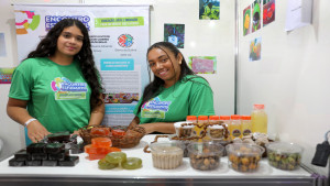 Estudantes da rede estadual apresentam projetos científicos e culturais na Etapa Territorial, em Salvador,  do Encontro Estudantil 2025