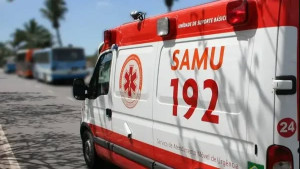 Mulher é presa após agredir homem com pedrada na cabeça em Salvador