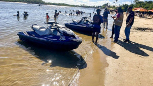 Ação intensifica fiscalização de motos aquáticas em Barra do Jacuípe para garantir segurança