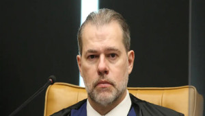 Oposição protocola pedido para que Toffoli preste esclarecimento na Câmara