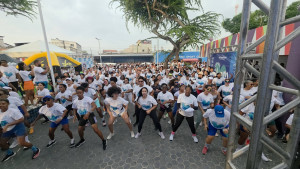 Corrida do Bem reúne cerca de 4 mil pessoas e arrecada mais de 5 toneladas de alimentos em Camaçari