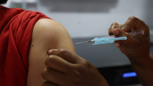 Vacinação nas escolas já soma mais de 5 mil doses aplicadas na Bahia em 2026