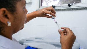 Campanha de vacinação contra a gripe segue nas USFs e UBSs de Camaçari até 30 de maio
