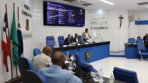 Câmara de Camaçari aprecia projetos voltados à saúde, proteção infantil e acessibilidade durante 18ª Sessão Ordinária