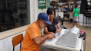 TRE-BA promove Treinamento do Eleitor sobre uso da urna eletrônica no Shopping Bela Vista de 3 a 5 de agosto