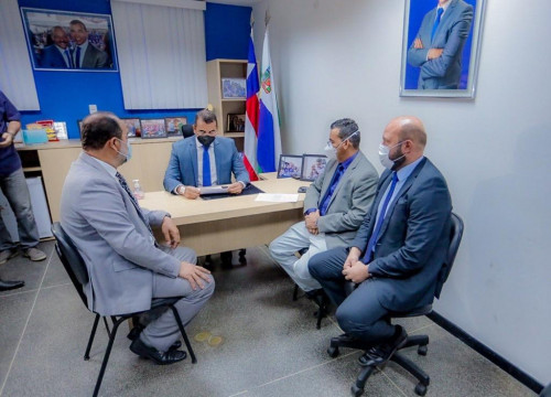 C&Acirc;MARA OFICIALIZA POSSE DE VANINHO DA R&Aacute;DIO COMO VEREADOR