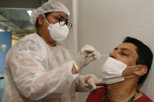 Em um mês, Ceará registra mais de mil casos positivos de Covid-19