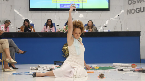 "Silêncio mata": Câmara de Camaçari realiza Sessão Especial pelo Dia Internacional da Mulher