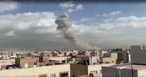 Presidente do Irã reaparece, organiza sucessão de líder e promete vingança