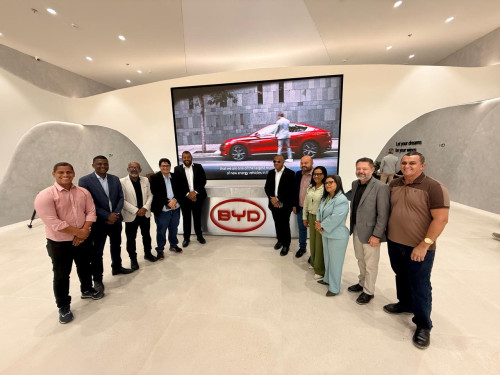 Vereadores de Camaçari realizam visita institucional às instalações da BYD