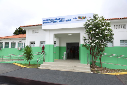 Governo da Bahia oficializa estadualização do Hospital Dom Antônio Monteiro e anuncia construção de novas unidades de saúde em Senhor do Bonfim